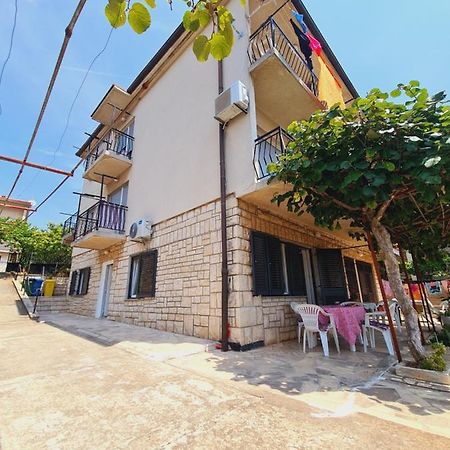 Apartments Viktorija Pula Dış mekan fotoğraf